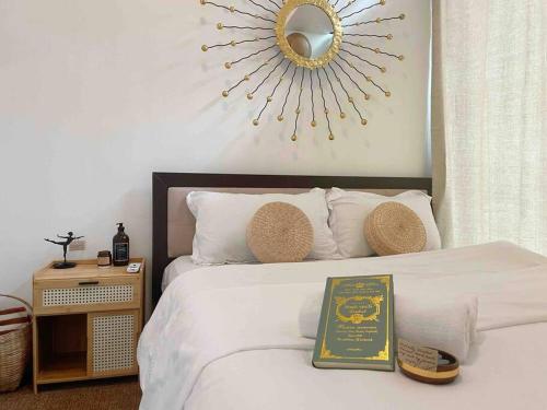 Solana in Avant BGC parking with fee — 4-Star Luxury Hotel in Manila, Philippines