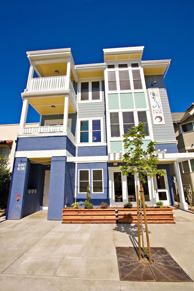 Pacific Blue Inn - photo 12