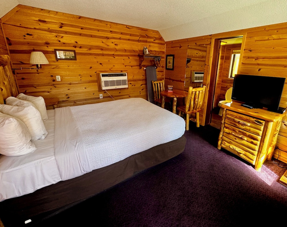 Cabins of Mackinaw - photo 18