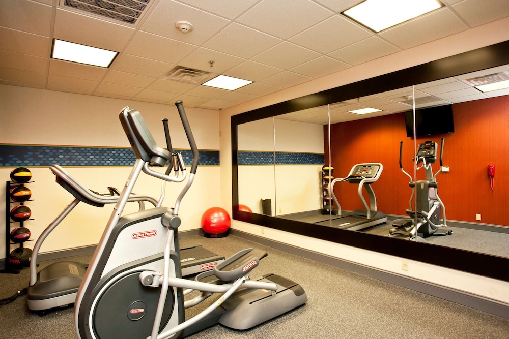 Hampton Inn Martinsburg South Inwood - photo 42