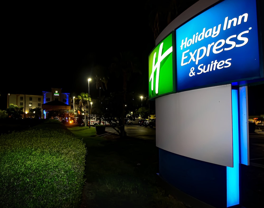 Holiday Inn Express Hotels & Suites Cocoa Beach by IHG - photo 42