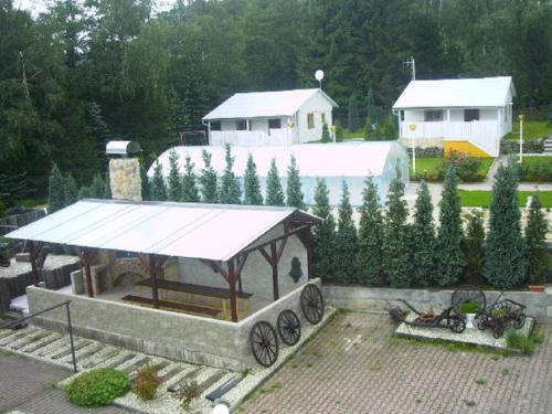 U Myslivce — hotel in Kamenicky Senov