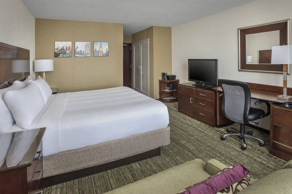 Philadelphia Airport Marriott - photo 15