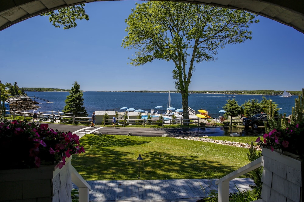 Spruce Point Inn - photo 78