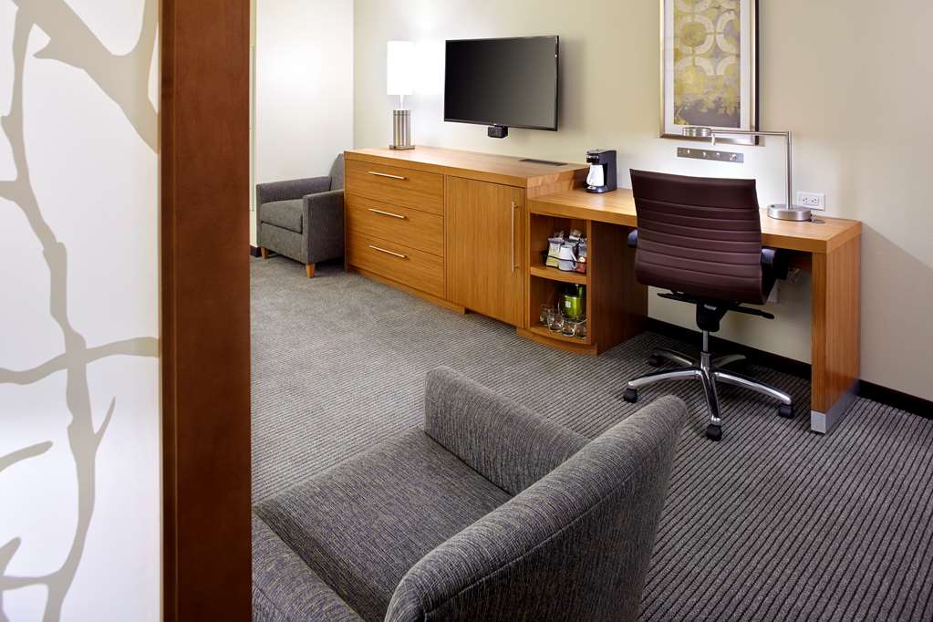 Hyatt Place Cleveland Lyndhurst Legacy Village - photo 18