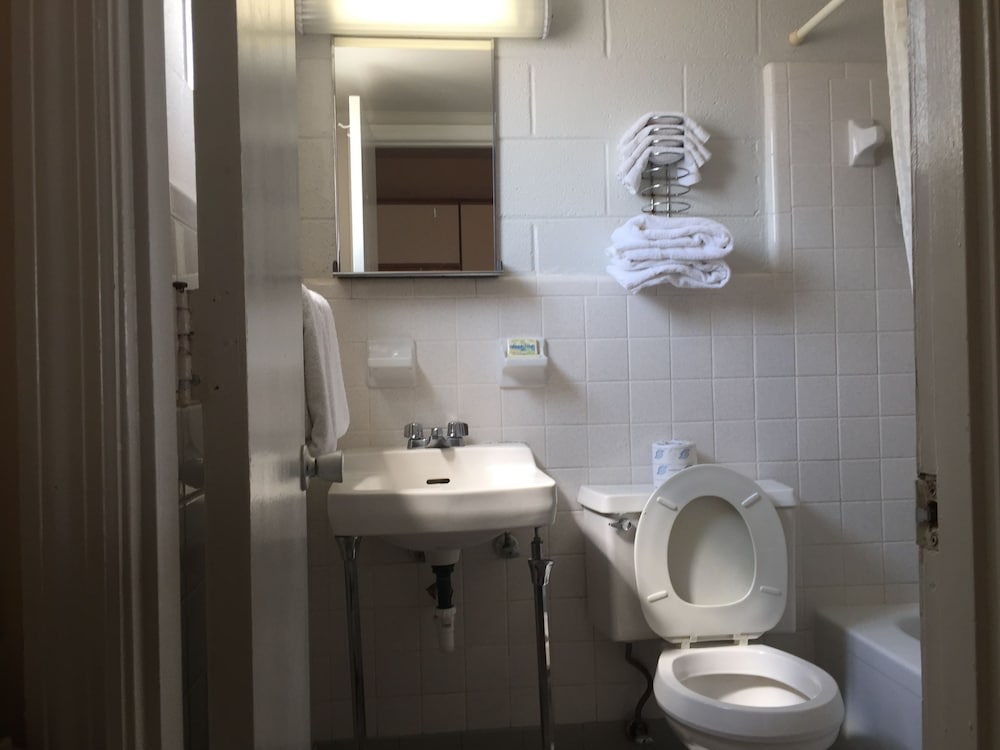 Vancouver Motel - photo 30