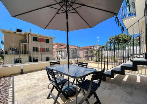 Nuovo Bilocale con posto auto — 4-Star Luxury Hotel in Varazze, Italy