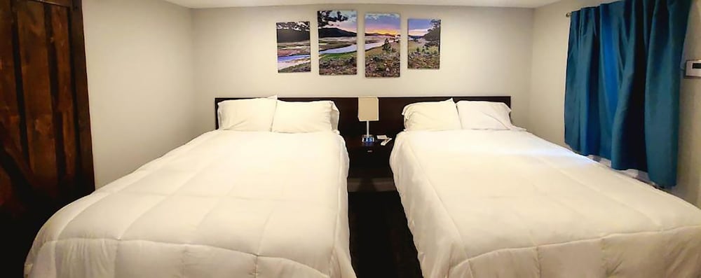 Silver Moon Motel & Suites - photo 14