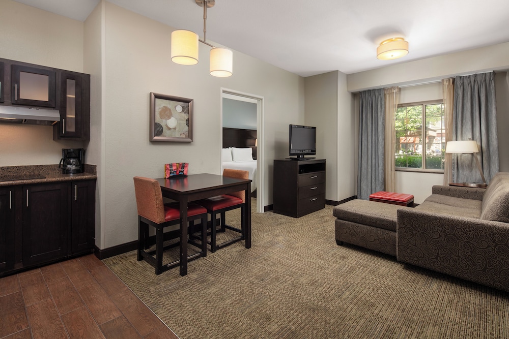 Staybridge Suites Fairfield Napa Valley Area by IHG - photo 17