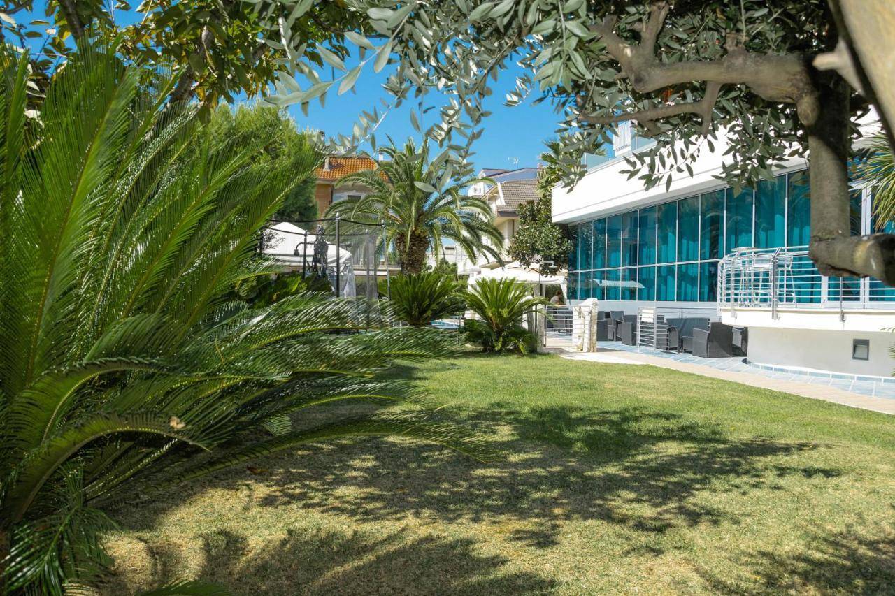Hotel Haus Charlotte — San Benedetto Del Tronto — photo 4