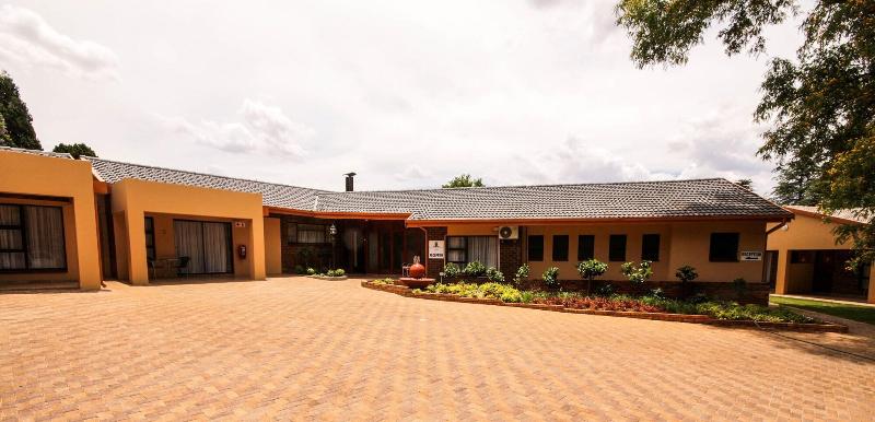 New Haven Guest House — 4-Star Luxury Hotel in Newcastle, South Africa