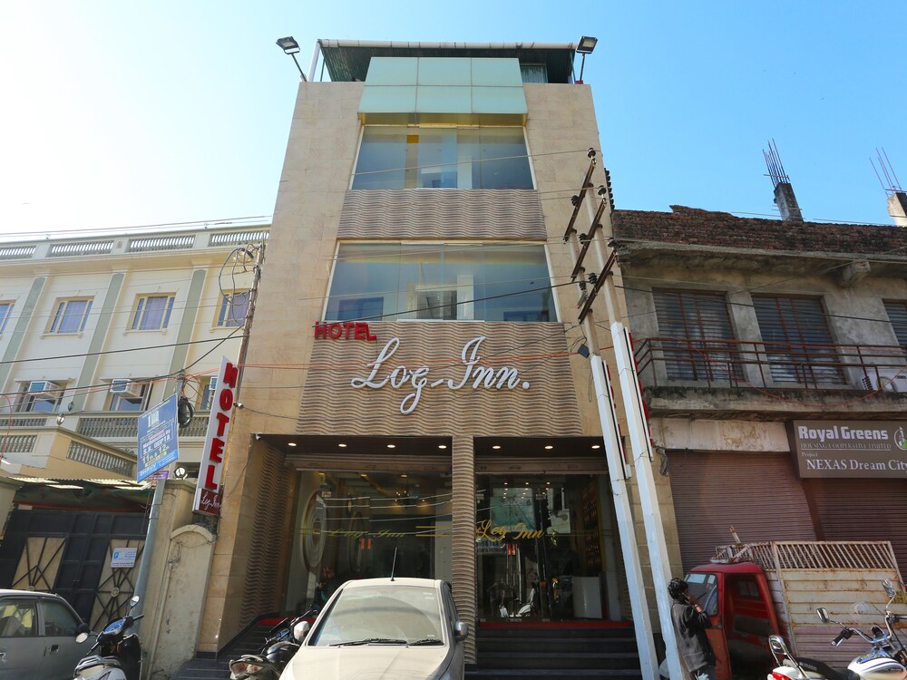 Hotel Log Inn in Jammu, India