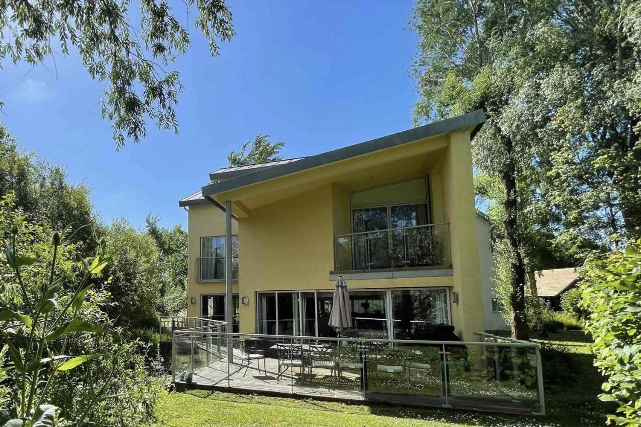 Modern contemporary home in beautiful setting — 4-Star Luxury Hotel in Cirencester, United Kingdom