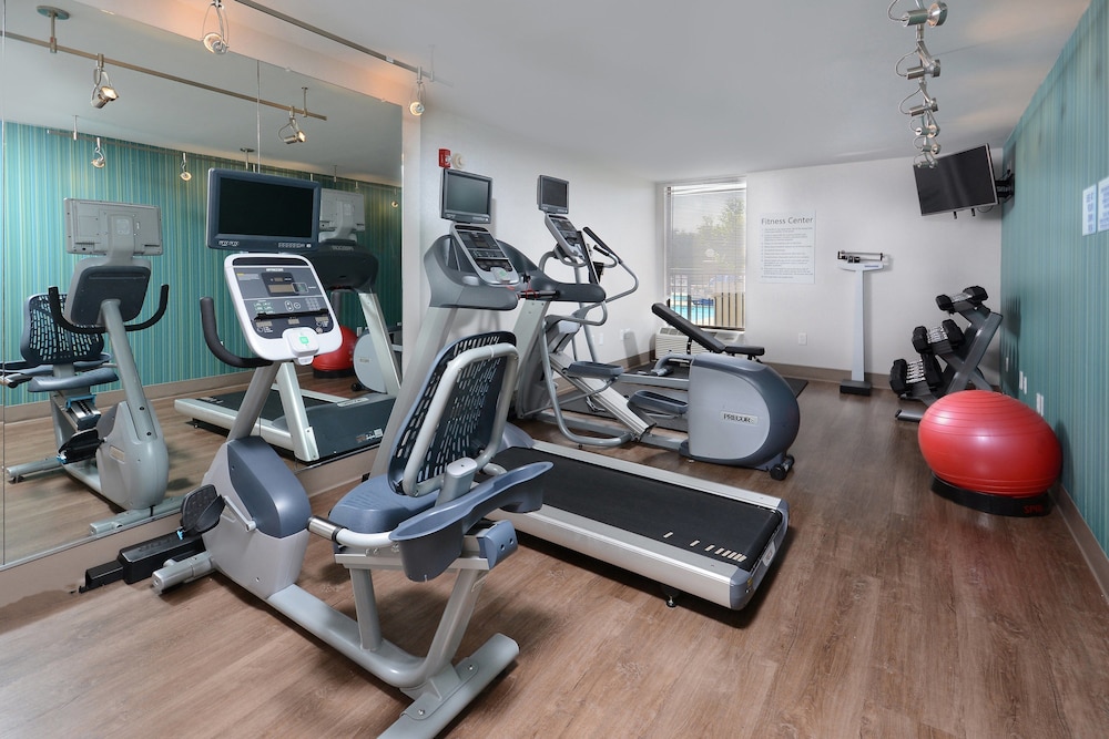 Holiday Inn Express Danville by IHG - photo 24