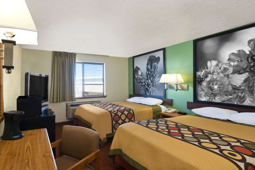 Super 8 by Wyndham Alamogordo White Sands - photo 6