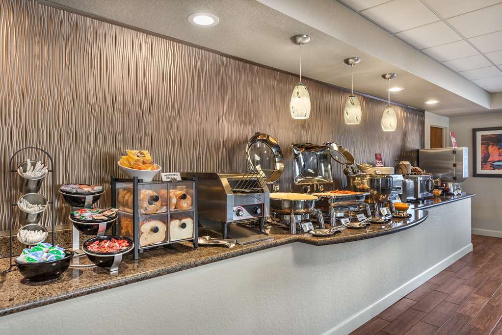 Best Western Plus Peak Vista Inn & Suites - photo 47