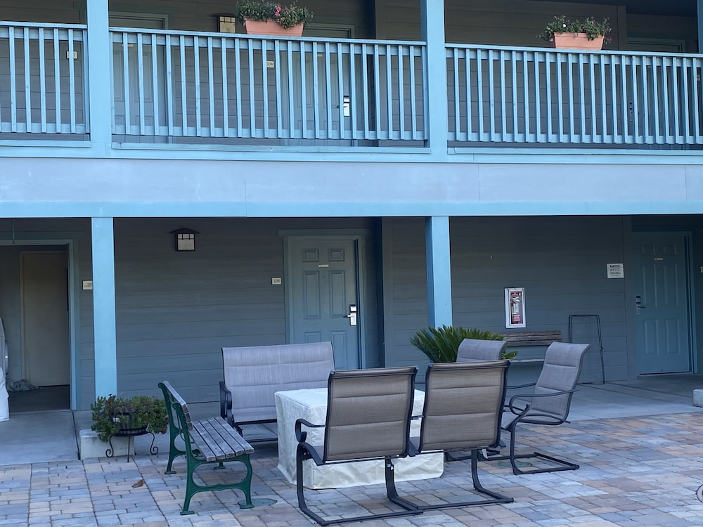 Morro Shores Inn And Suites - photo 25