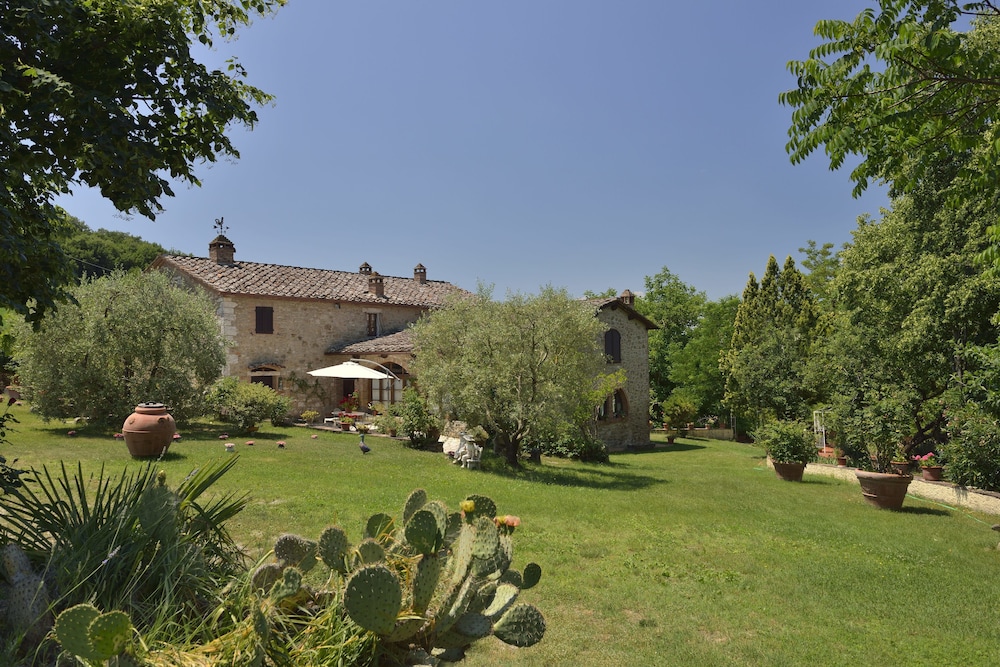 La Murata — 4-Star Luxury Hotel in Rapolano Terme, Italy