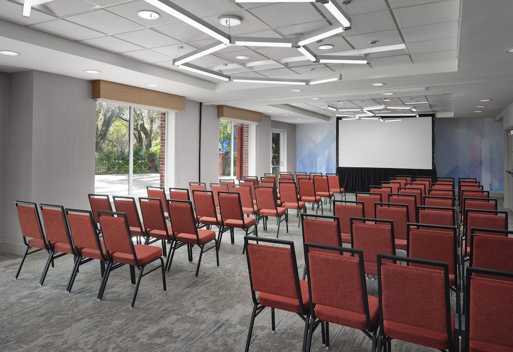 Hilton Garden Inn Tampa East Brandon - photo 36