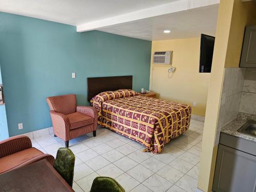 Westernaire Motel - photo 3
