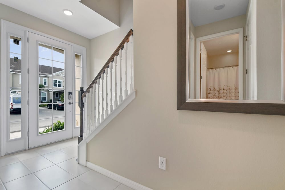 Solara Resort Brand New 4 Bed 4 5 Bath Townhome - photo 6