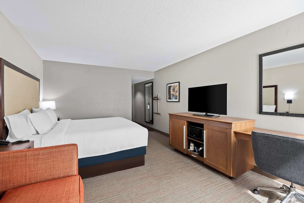Hampton Inn Debary Deltona - photo 14