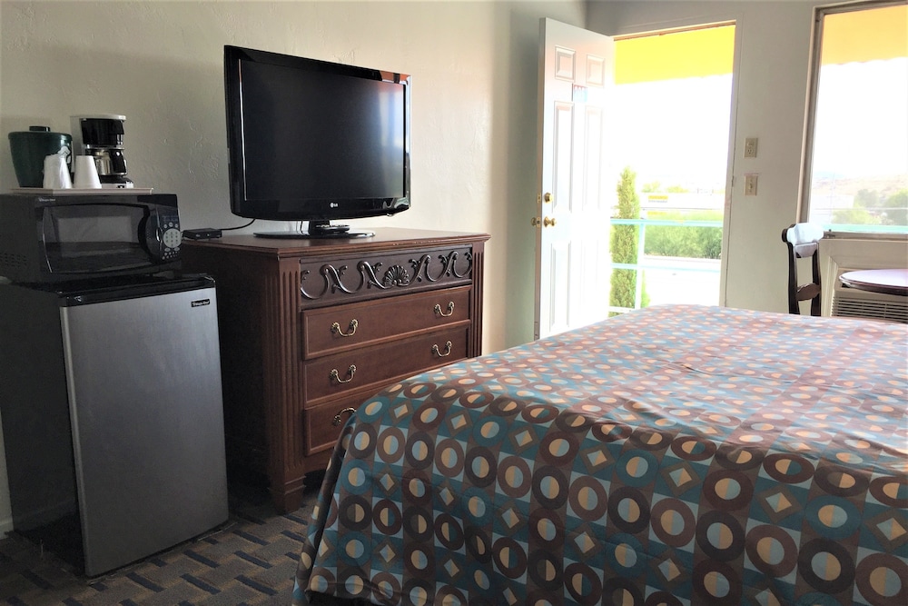 Ramblin Rose Motel - photo 12