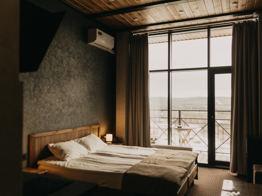 S Potryasayuschim Vidom Na Solnechnoy Doline Apartments 21040414 — Syrostan