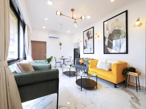 GJ Premium Shared Apartments Bandra W