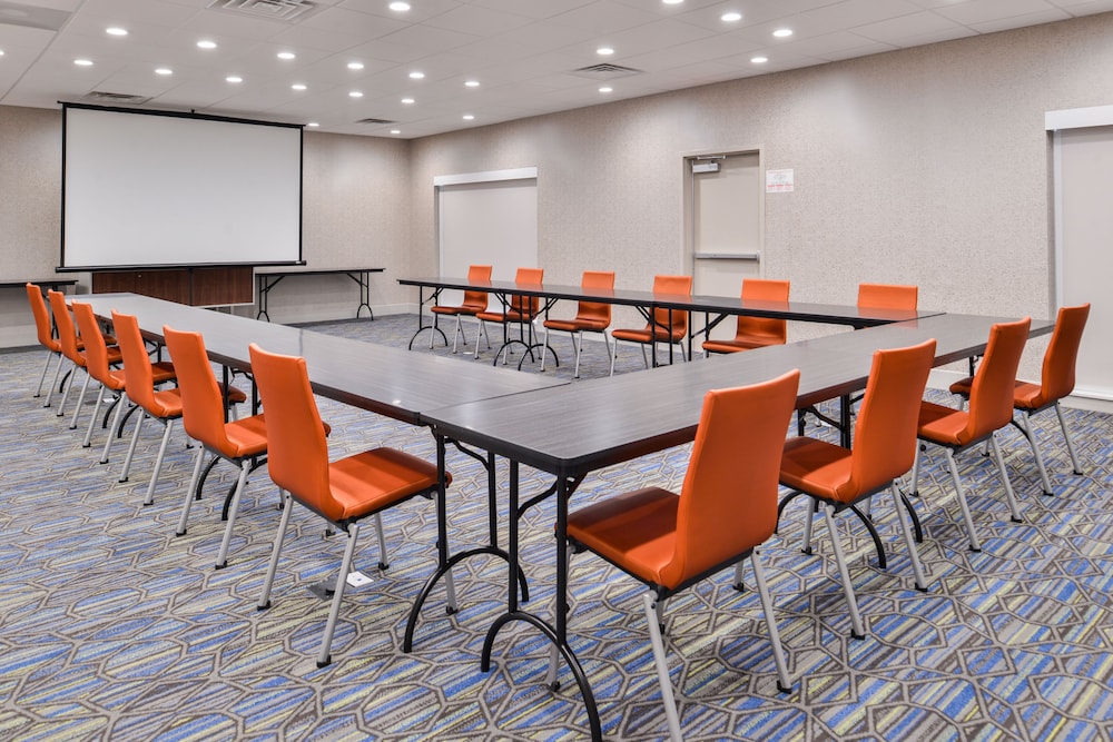 Holiday Inn Express Early by IHG - photo 41