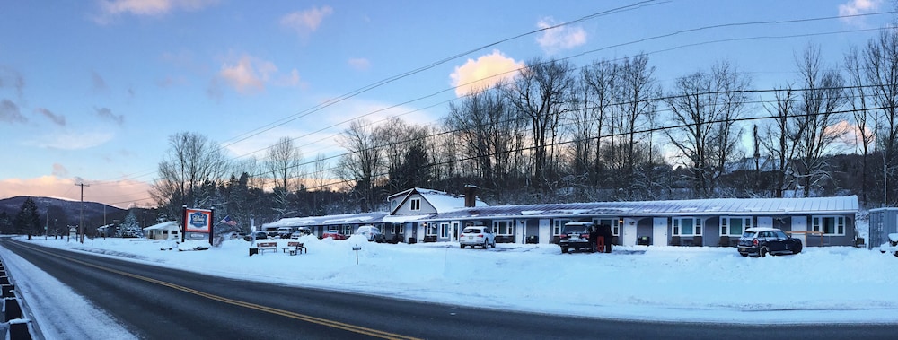 Sleep Woodstock Motel - photo 34