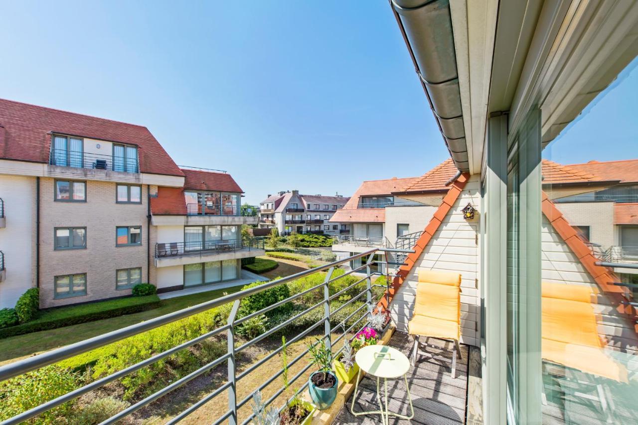 Bright Apartment with 2 Terraces in de Panne — 4-Star Luxury Hotel in De Panne, Belgium