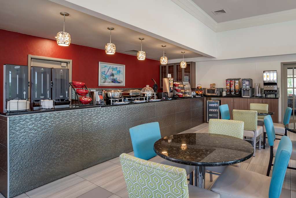 Best Western Carlton Suites - photo 29