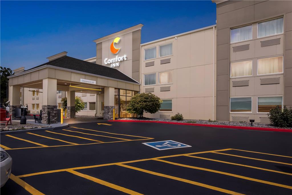 Comfort Inn Mayfield Heights Cleveland East - photo 42