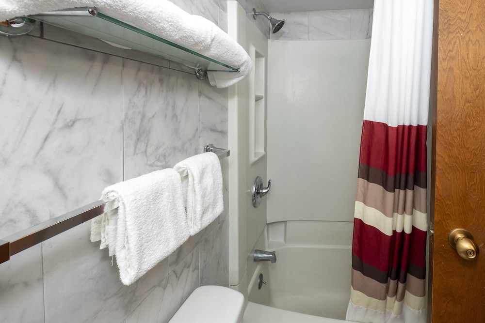 Red Roof Inn Fulton - photo 48