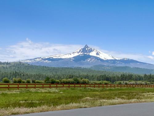 Fairway View in Sisters, United States