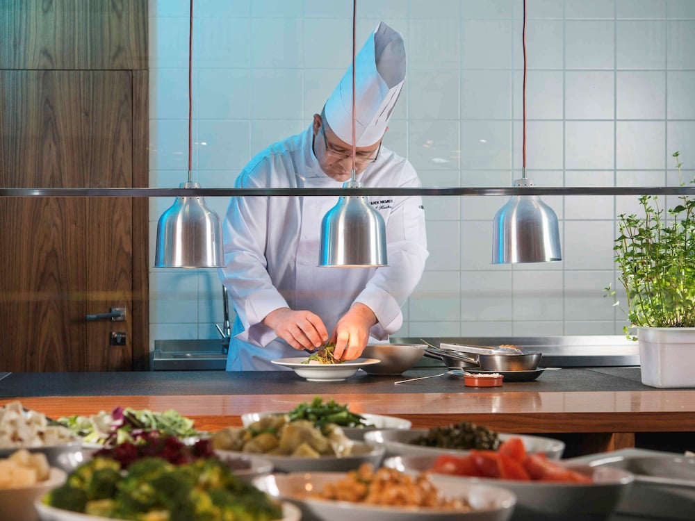 מזון ומשקאות