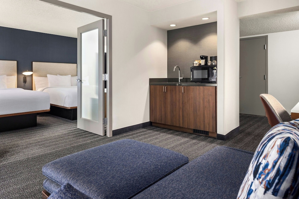 Courtyard by Marriott Chicago Downtown River North - photo 20