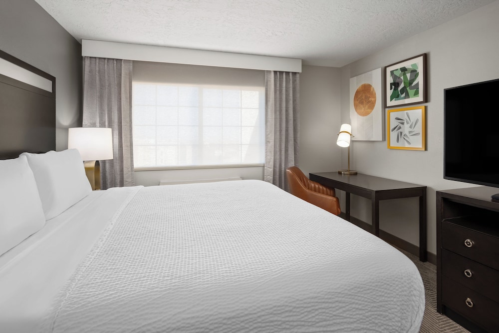 Holiday Inn & Suites Albuquerque Airport by IHG - photo 9