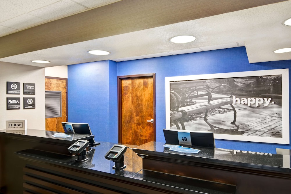 Hampton Inn State College - photo 2