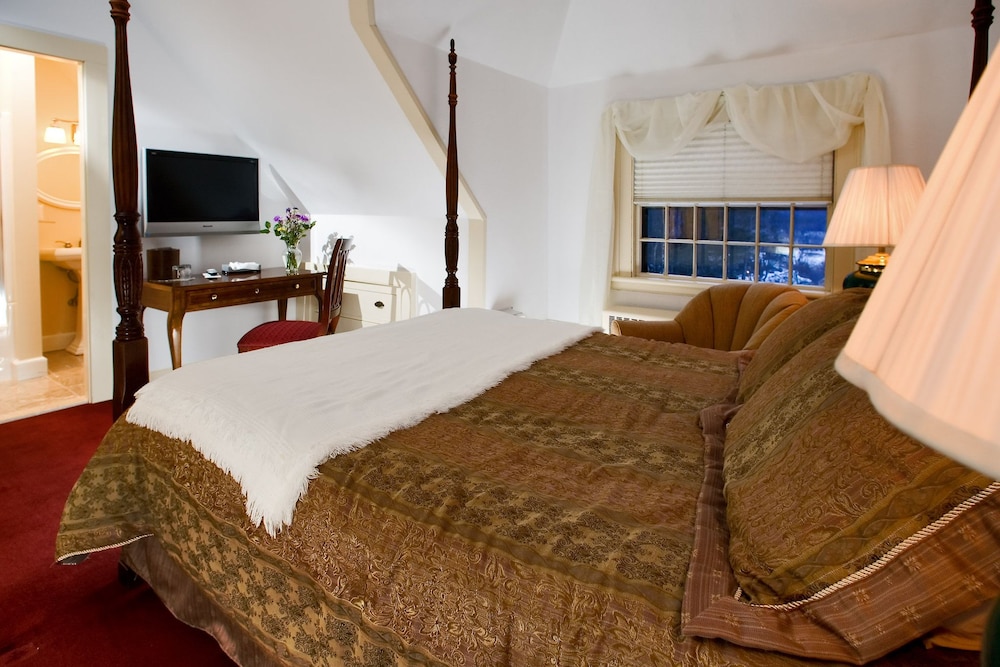 Stonehurst Manor - photo 16