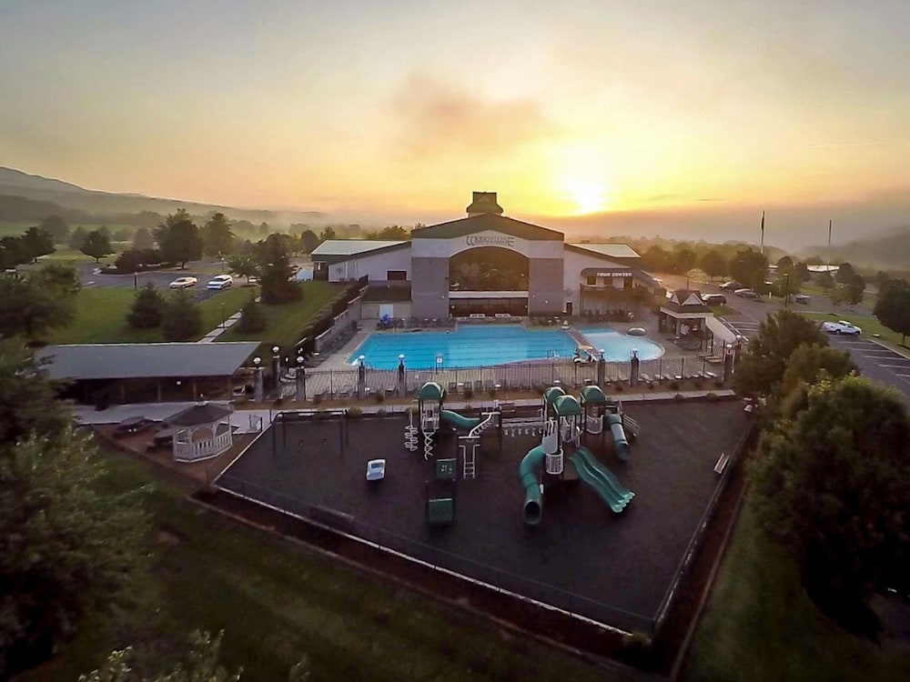 The Summit at Massanutten Resort by TripForth — hotel in Elkton