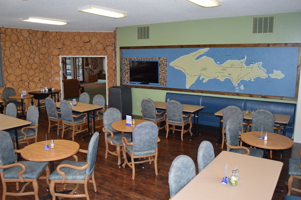 Cedar Hill Lodge - photo 44