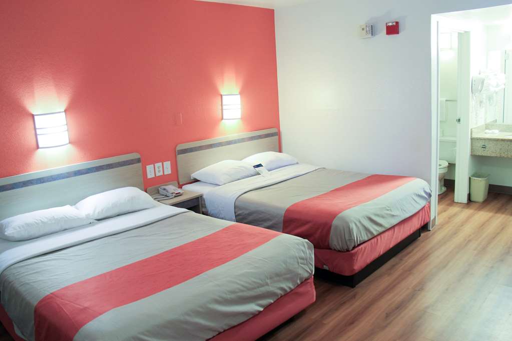 Motel 6 Enfield CT Hartford - photo 21