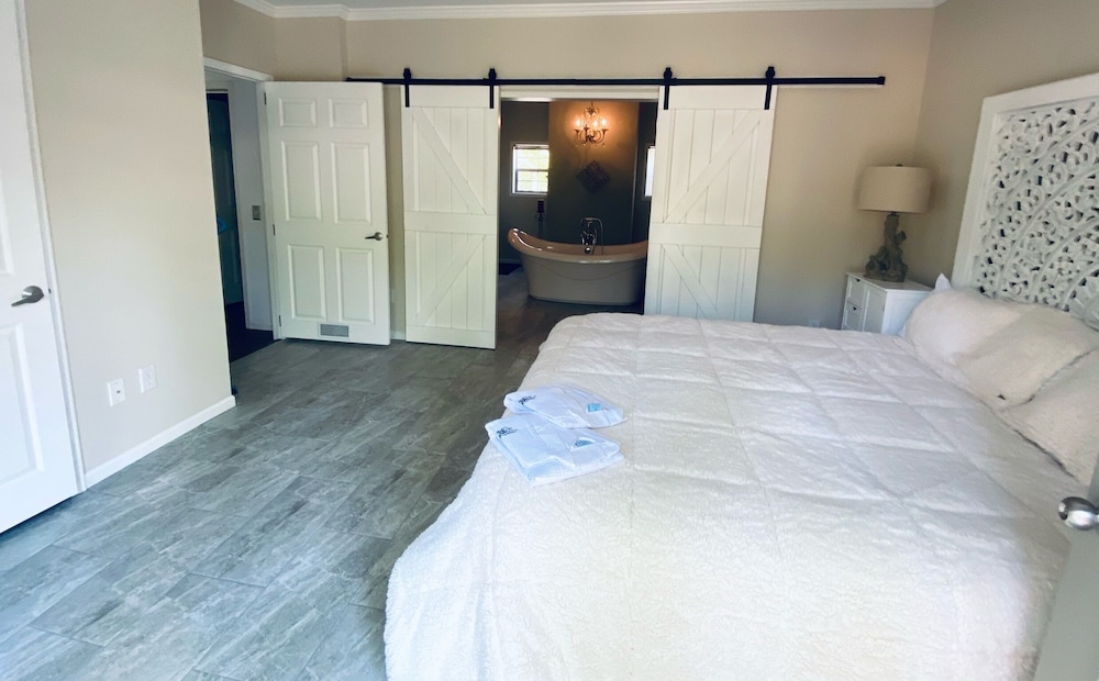 Swan Lake Resort Rentals - photo 43