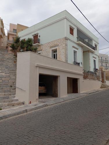 Lydia — Ermoupolis — photo 3