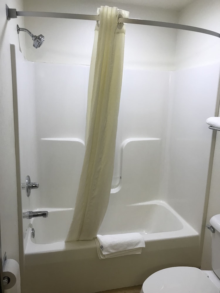 SureStay Plus Hotel by Best Western Bettendorf - photo 19