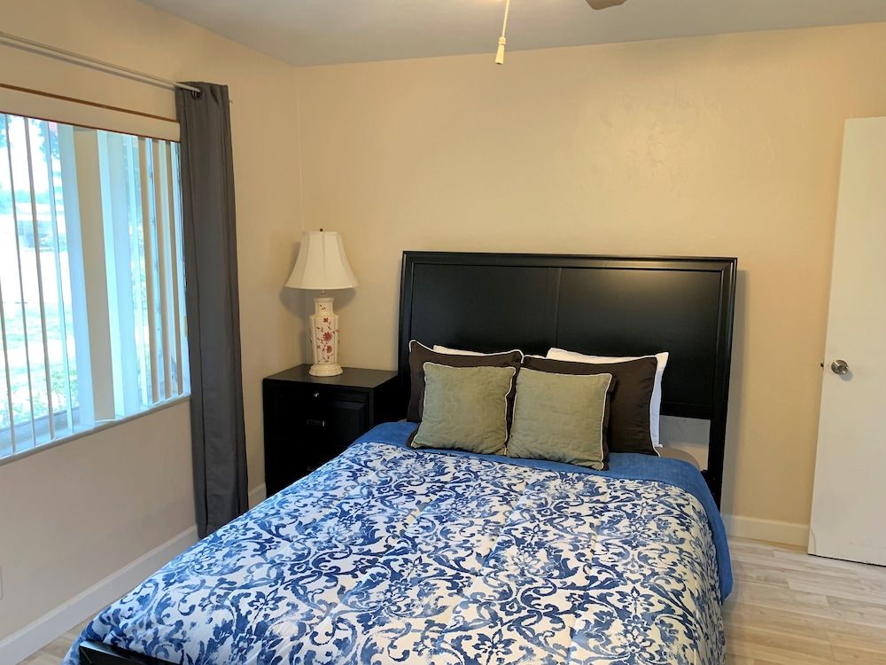 Atlantic Beach & Harbor Resort - photo 18