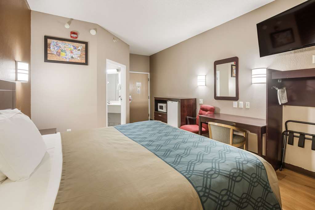 Econo Lodge Morristown - photo 10