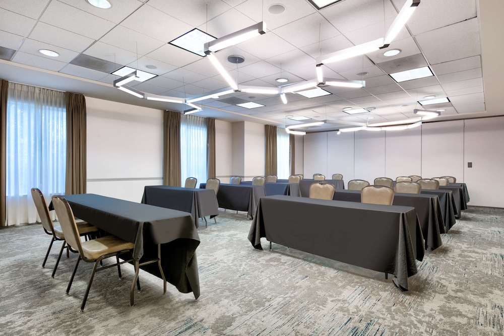 Hilton Garden Inn Irvine East Lake Forest - photo 35